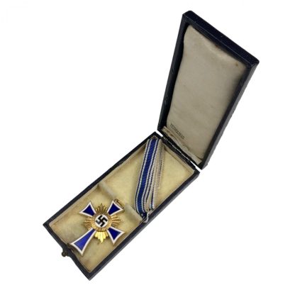 Original WWII Mothers cross in gold with box