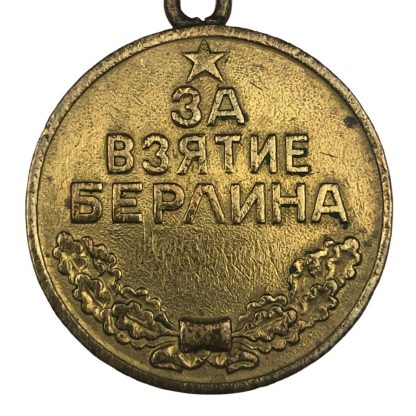Original WWII Russian ‘Capture of Berlin’ medal Originele WWII Russische ‘Slag om Berlijn’ medaille