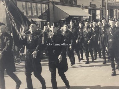 Original WWII Dutch NSB marching photo Originele WWII Nederlandse NSB mars foto