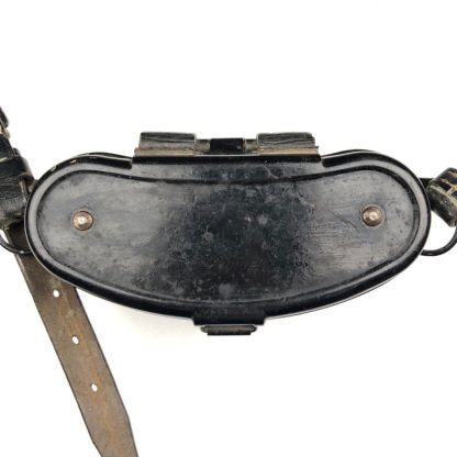 Original WWII German Carl Zeiss binoculairs in bakelite case with straps