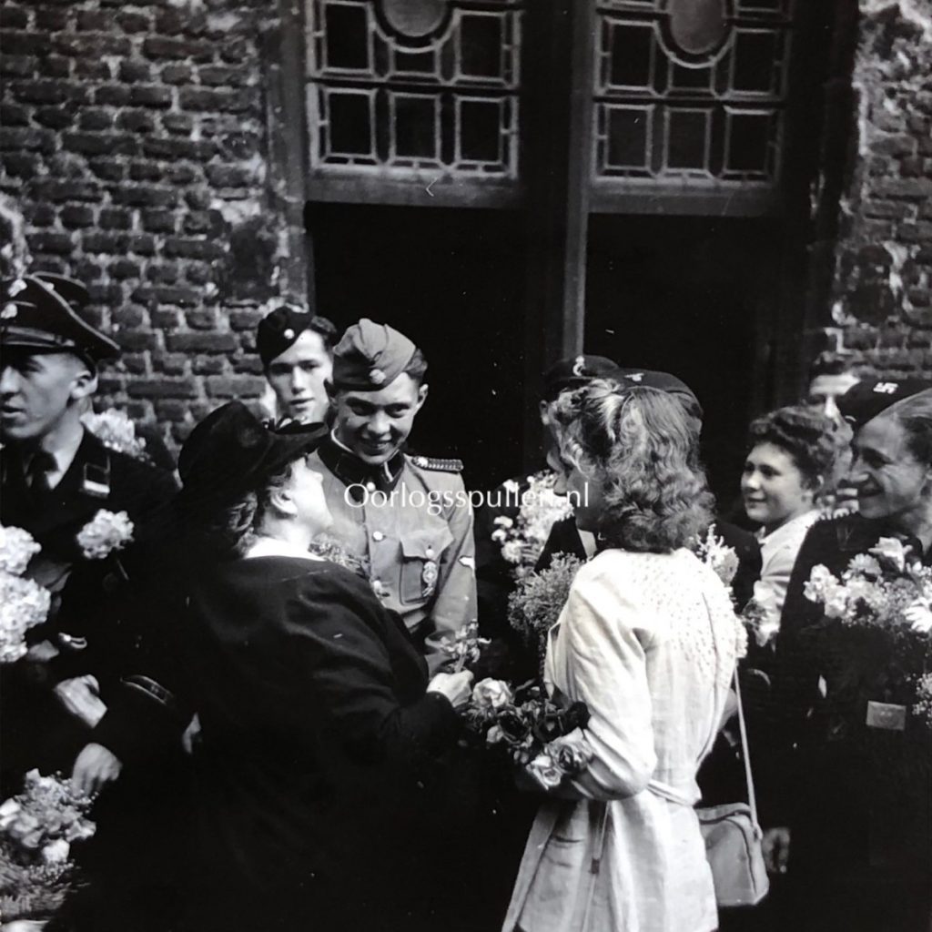 Original WWII Flemish WaffenSS legion photo grouping SS Volunteers