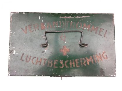 Original WWII Dutch ‘Luchtbeschermingsdienst’ first aid tin with containment