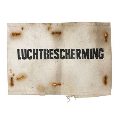 Original WWII Dutch ‘Luchtbescherming’ armband