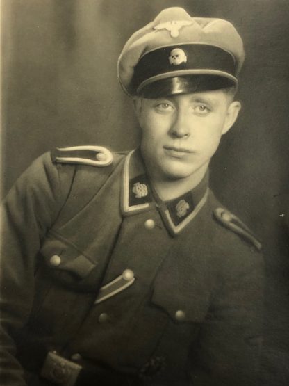 Original WWII German SS-Totenkopf portrait photo in carton frame