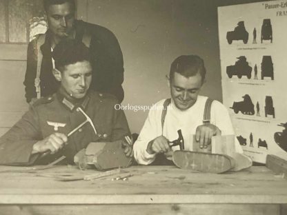 Original WWII German photo ‘Panzer-Erkennungsdienst Frankreich’ wooden tank models