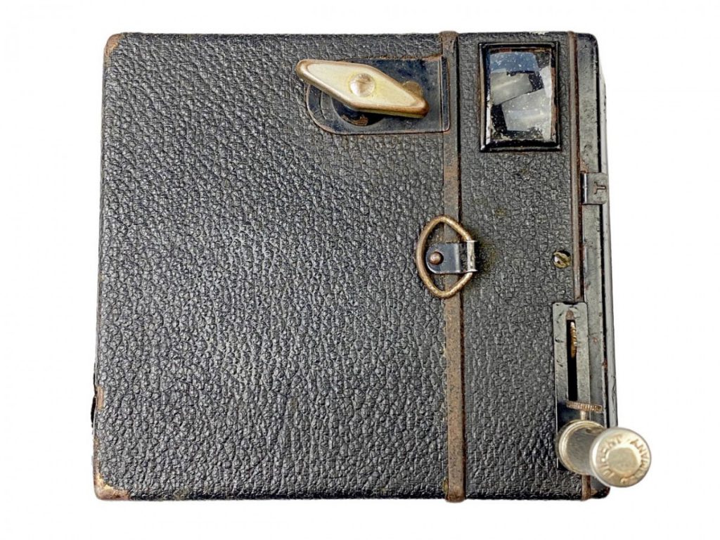 Original WWII German 'Zeiss Ikon Erabox' camera Oorlogsspullen.nl