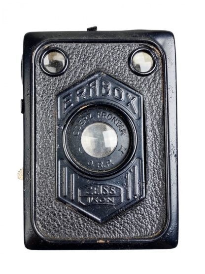 Original WWII German ‘Zeiss Ikon – Erabox’ camera with pouch