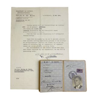 Original WWII Dutch ‘Persoonsbewijs’ set Rotterdam with document