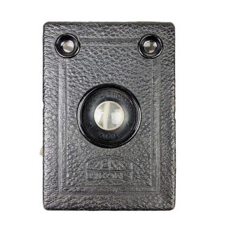 Original WWII German ‘Zeiss Ikon Box-Tengor’ camera