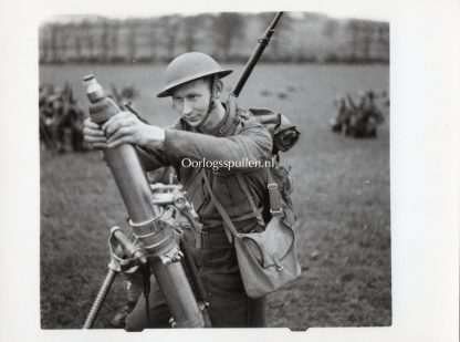 Original WWII British press photo ‘Norwegian soldier in the British army’
