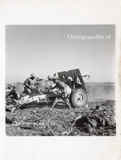 Original WWII British photo ‘British artillery in action in Syria’ 1941