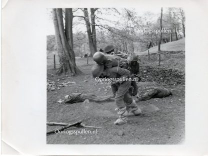 Original WWII British photo ‘Carrying a wounded soldier – 1st Battalion Highland Regiment (Dundee) Scottish Command’