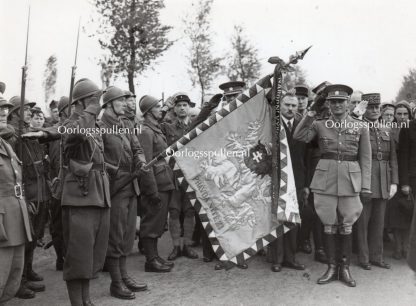 Original WWII British photo ‘French troops with Czech officer and flag and BEF’ 1939