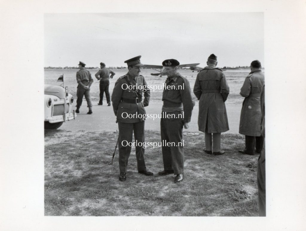 Original WWII British photo 'Montgomery & General B Paget talking on a
