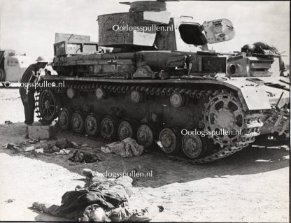 Original WWII British photo ‘Knocked out German Afrikakorps tank’