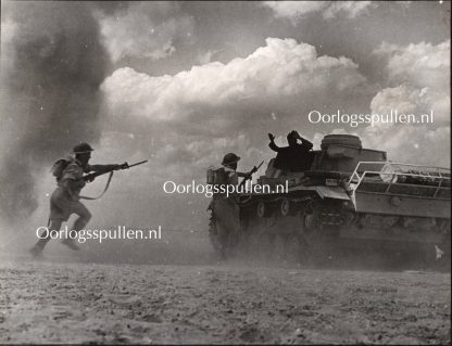 Original WWII British photo ‘German tank crew surrenders’