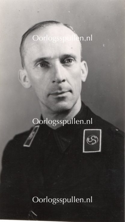 Original WWII Dutch NSB photo grouping – H.L. Schuilenburg