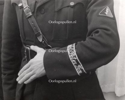 Original WWII Dutch NSB photo ‘Cuff title Vendel Peter Ton’