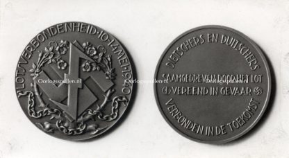 Original WWII Dutch NSB photo – Lotsverbondenheid medal