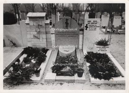 Original WWII Dutch NSB photo – Grave of Peter Ton