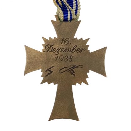 Original WWII German ‘Mutterkreuz’ in bronze