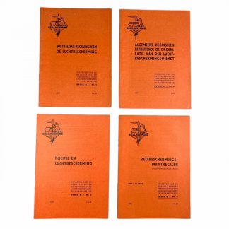 Original Pré 1940 Dutch ‘Luchtbeschermingsdienst’ booklet set 1937/38