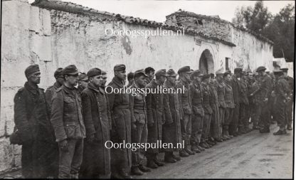 Original WWII British photo - German prisoners taken in North Africa