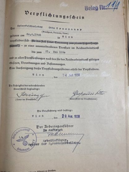 Original WWII German Reichsarbeitsdienst folder with 109 documents