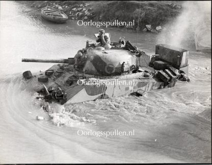 Original WWII British photo - Sherman tanks for the Volturno (Italy)