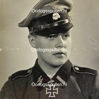 Original WWII Dutch Waffen-SS volunteer portrait photo - KC holder Gerardus Mooyman