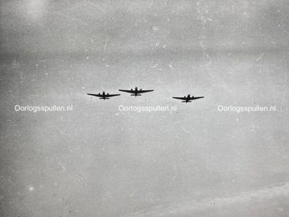 Original WWII German Fallschirmjäger ‘Sprung in den Feind’ photos Moerdijk bridges