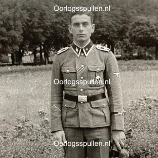 Original WWII German Waffen-SS 'Leibstandarte Adolf Hitler' photo