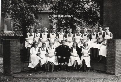 Original WWII Dutch NSB photo grouping - Medisch Front in Utrecht