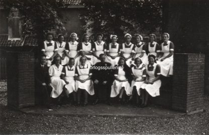 Original WWII Dutch NSB photo grouping - Medisch Front in Utrecht