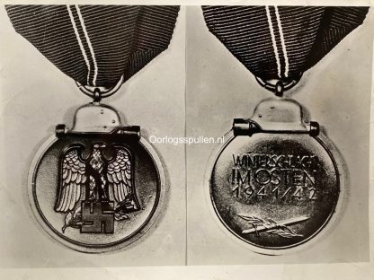 Original WWII German photo Winter Slacht im Osten medal