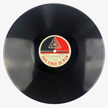Original WWII Dutch NSB gramophone record - Zwart-Rood, waar uit nu! & Margariet