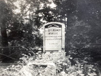 Original WWII Dutch photo - Cemetery at the Grebbeberg 22 R.I.