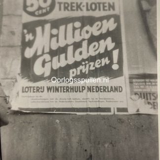 Original WWII Dutch Winterhulp Nederland poster photo
