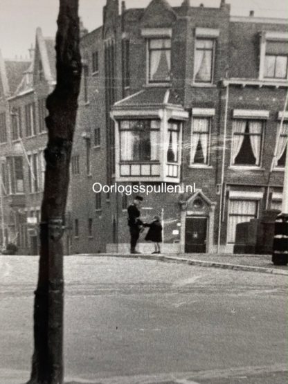 Original WWII Dutch Winterhulp Nederland collecting photos