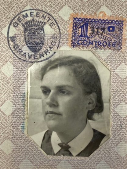 Original WWII Dutch ID card set 'Verteidigungs-Stab Scheveningen'
