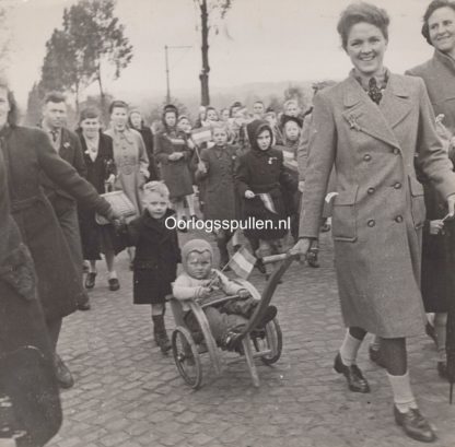 Original WWII Dutch liberation photo Dodewaard