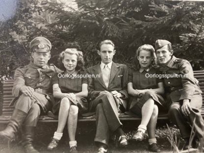 Original WWII Walloon collaboration photo grouping - Waffen-SS / Legion Wallonien / Jeunesse Légionnaire