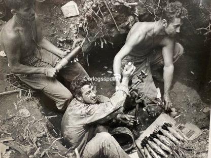 Original WWII US photo of Mortar crew in Bougainville