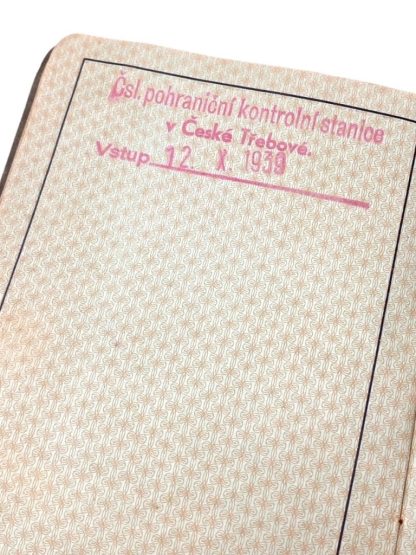 Original WWII German Reisepass from a women in Vienna (Austria)