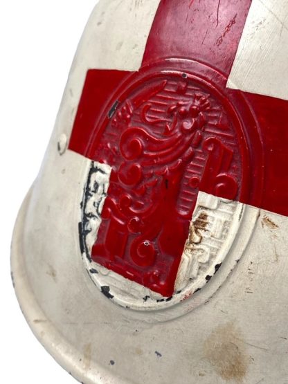 Original WWII Dutch M34 helmet of Red Cross transport cologne commander and doctor H.A.V. Giesberger