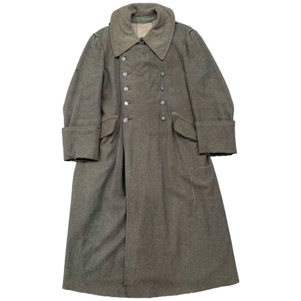 Original WWII German WH M42 overcoat - Oorlogsspullen.nl - Militaria shop