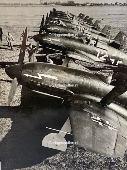 Luftwaffe photo of Heinkel He 113 fighters - Foto der Luftwaffe von Heinkel He 113-Jägern