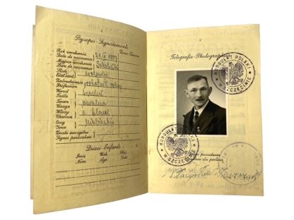 Polski paszport z czasów II wojny światowej - WWII Polish passport