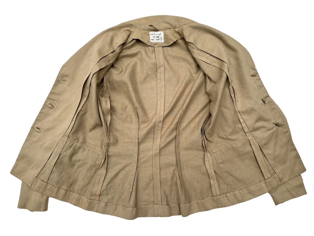 Original WWII Australian army female uniform jacket - Oorlogsspullen.nl ...