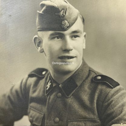 Original WWII Dutch Waffen-SS volunteer portrait photo